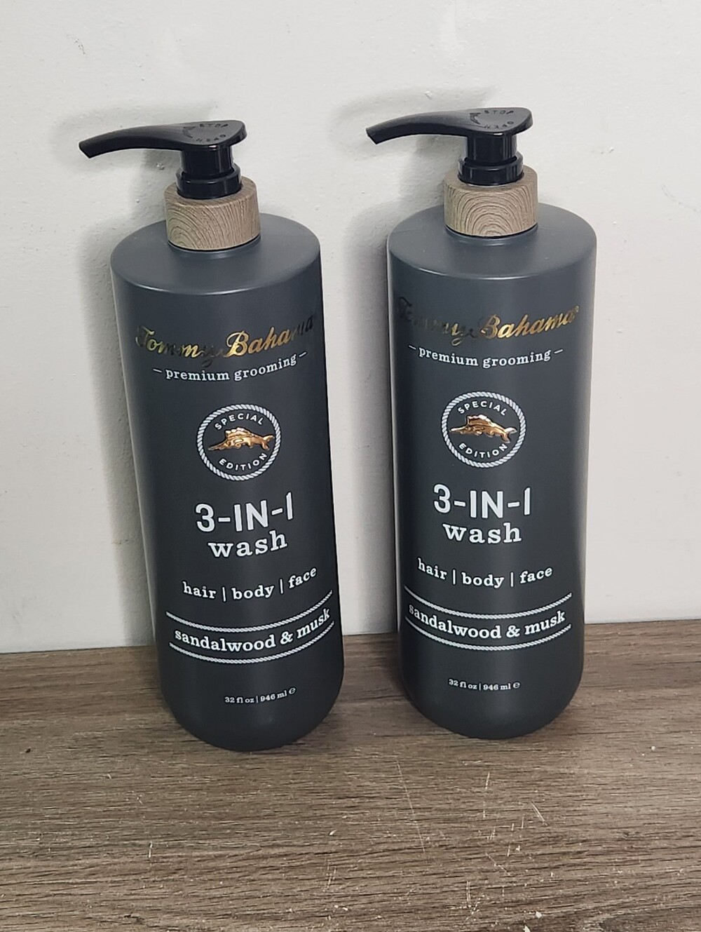 Tommy Bahama Limited Edition Sandalwood & Musk 3-in-1 Wash